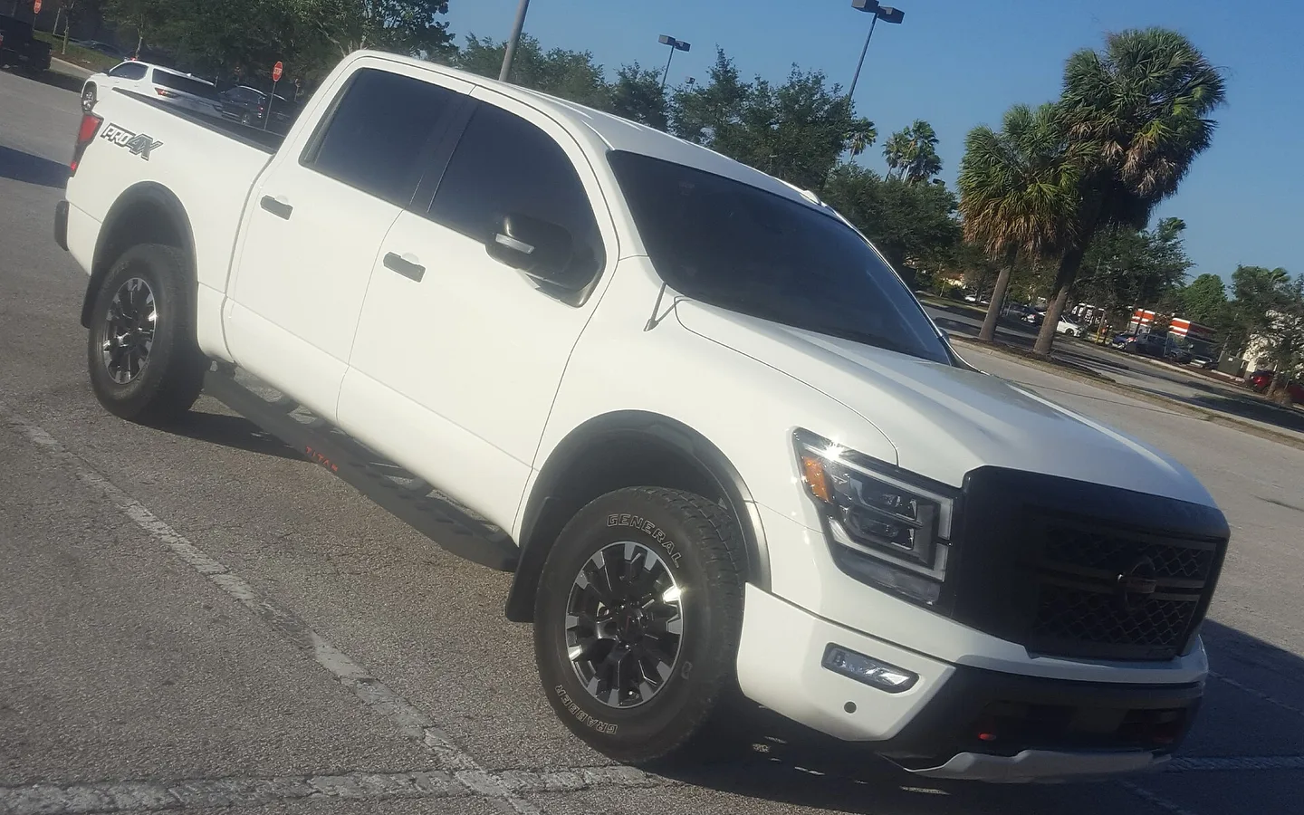 Nissan Titan, بيك أب