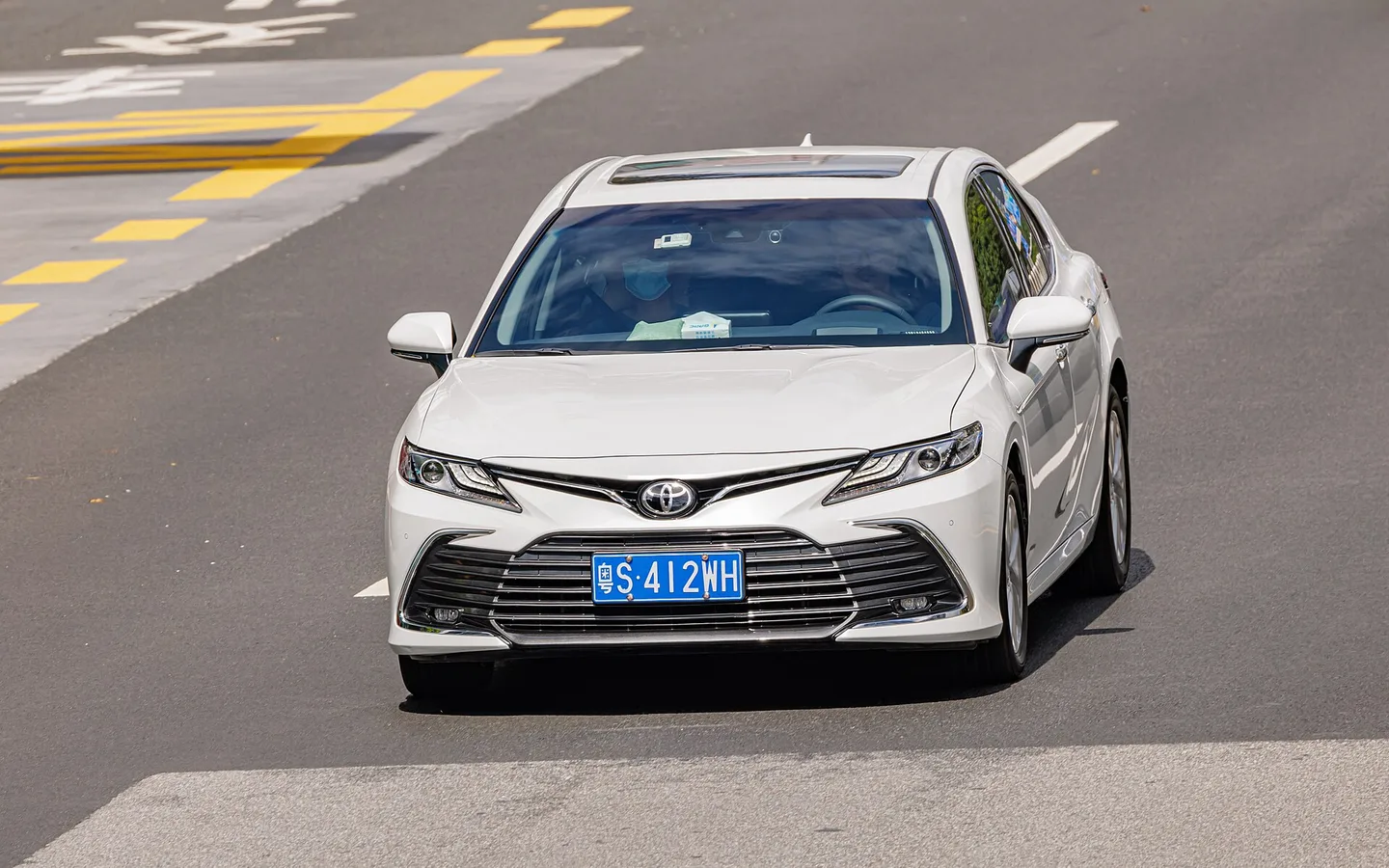 Toyota Camry, سيدان