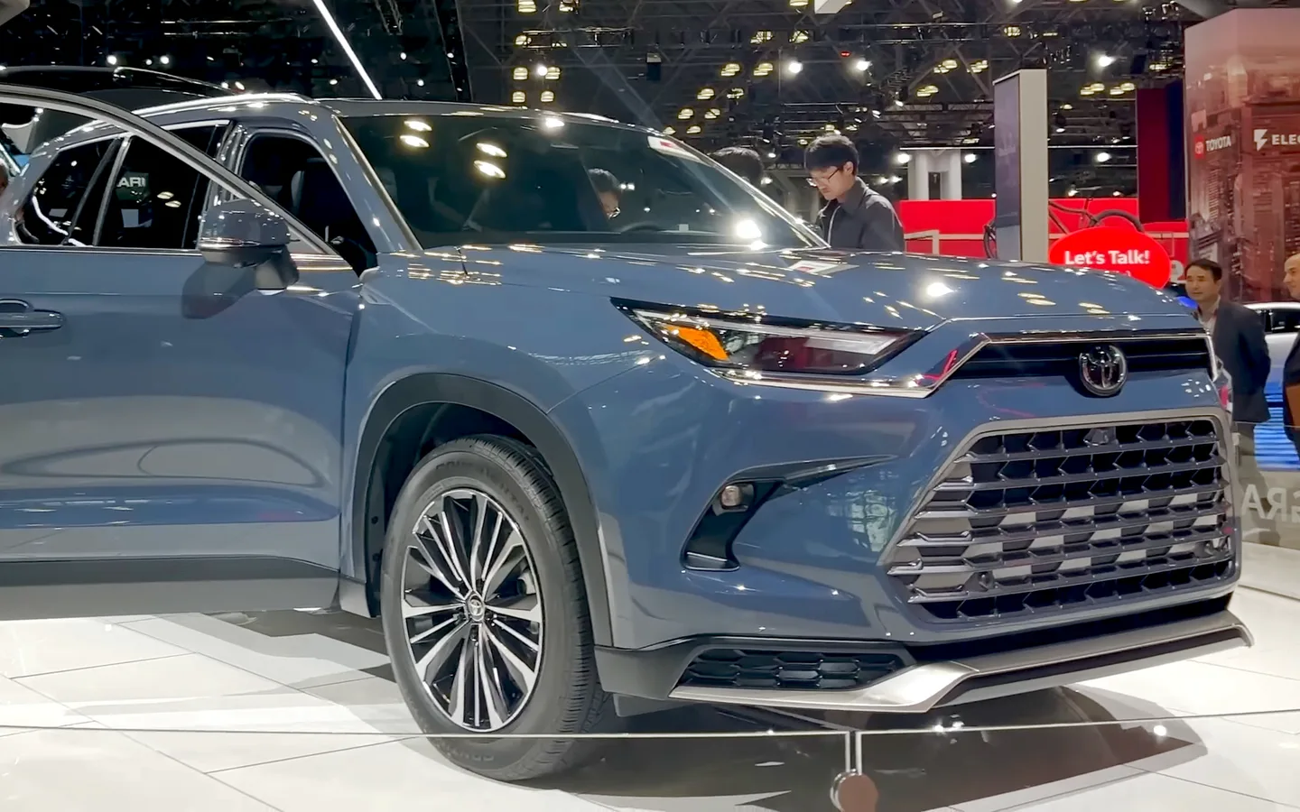 Toyota Grand Highlander, دفع رباعي