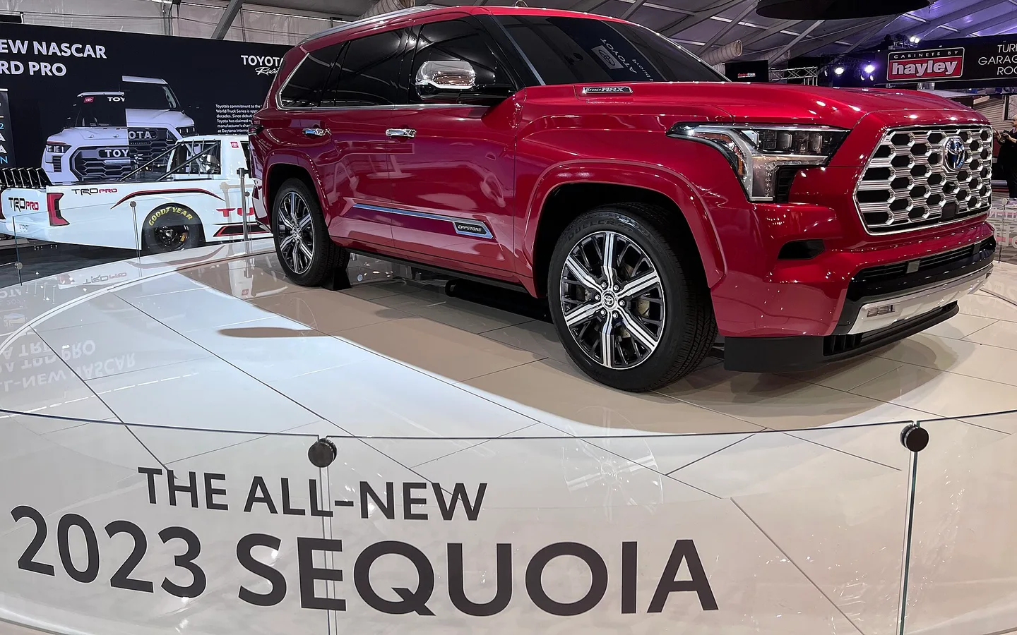Toyota Sequoia, دفع رباعي